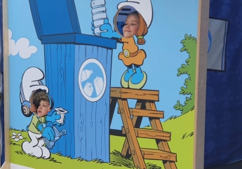 head in hole smurf