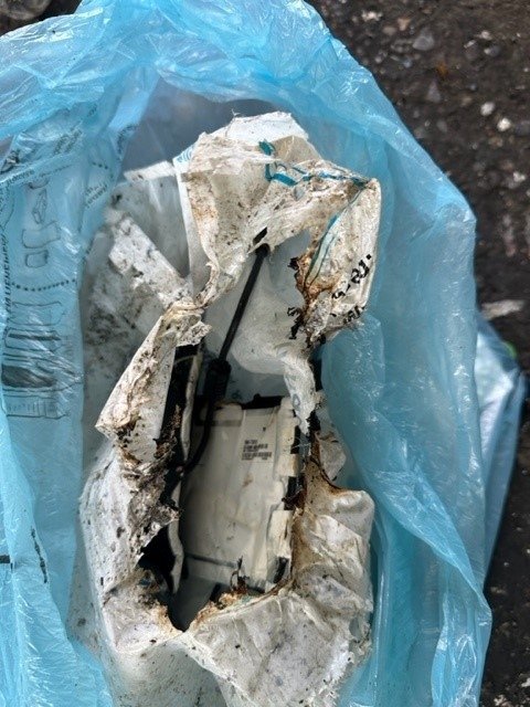 PMD-zak met batterijen